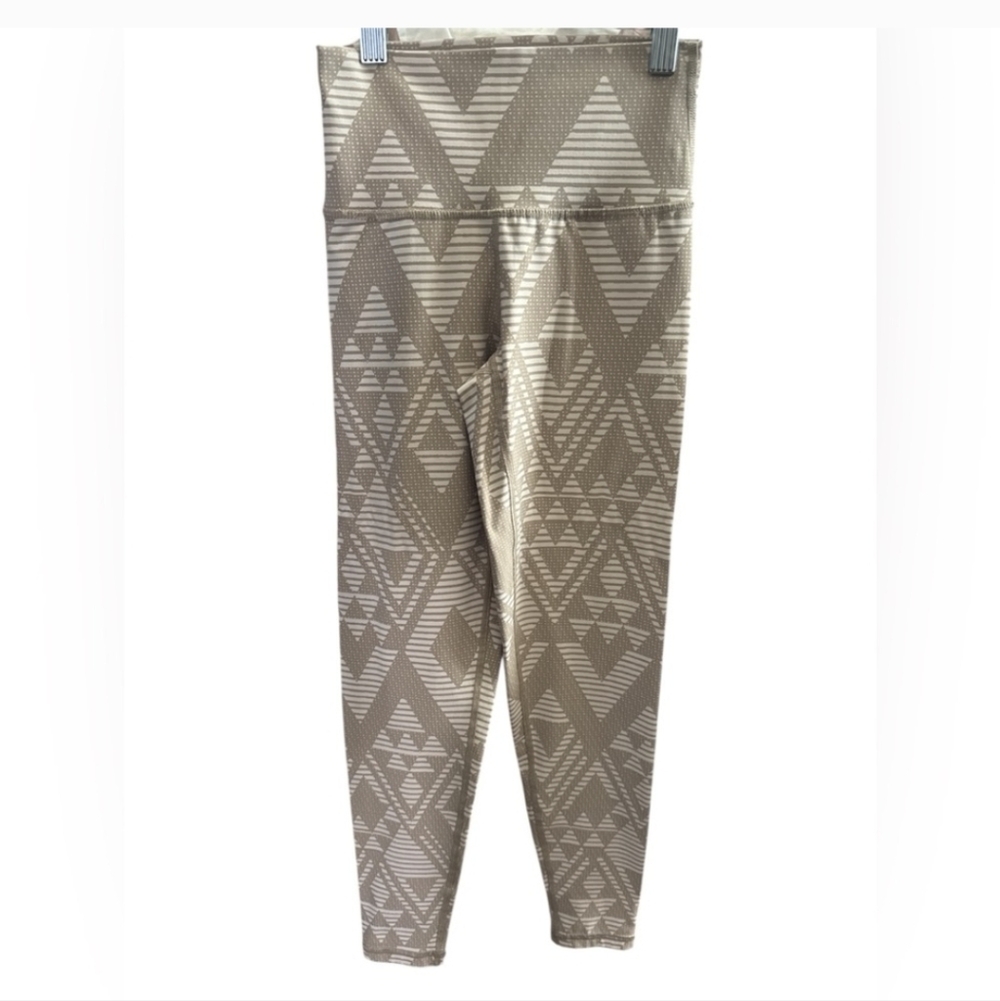 Pre Loved Aerie Sz XS Tan/Cream Leggings
